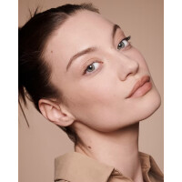 DEFENCE COLOR - Mat Velvet Mattifying Foundation - NEU